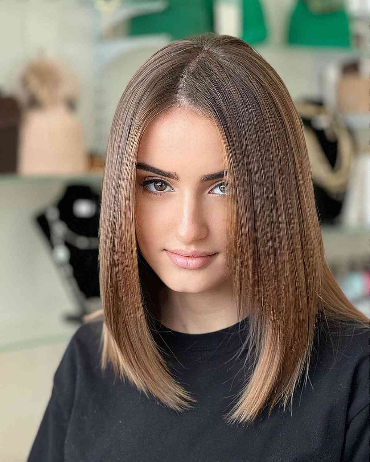 45 Best Ways to Style Shoulder-Length, Straight Hair for a Modern Look