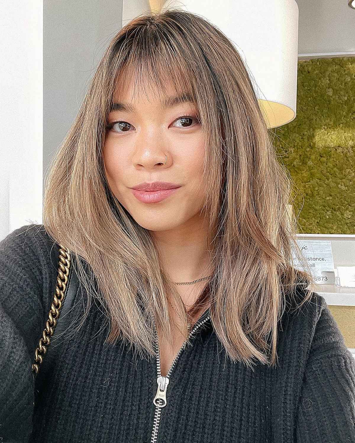 45 Best Ways to Style Shoulder-Length, Straight Hair for a Modern Look