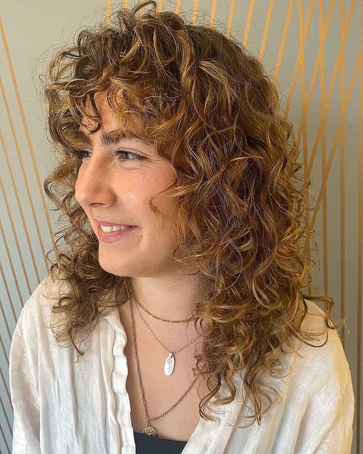 32 Awesome Wolf Cuts for Medium-Length Hair