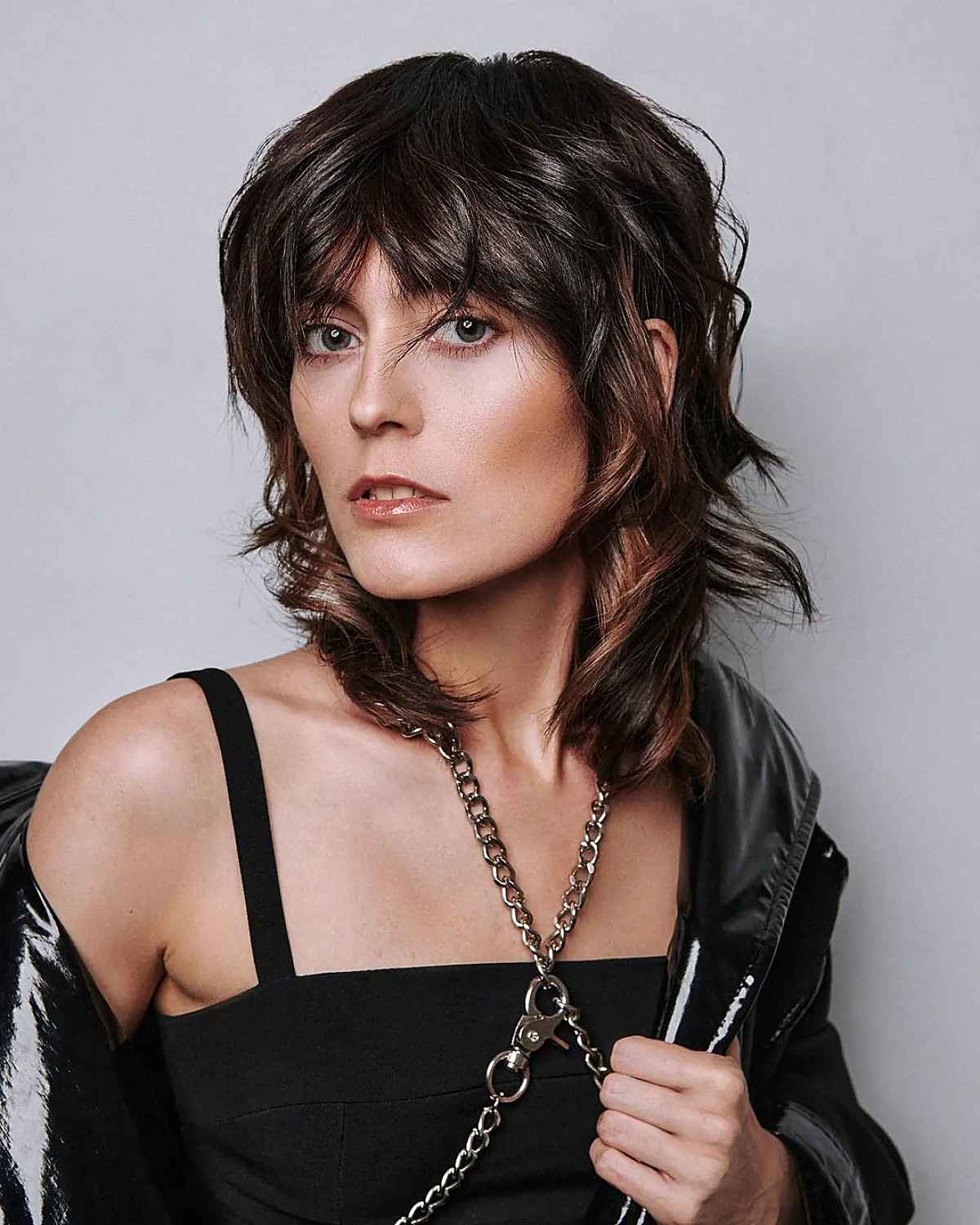 32 Awesome Wolf Cuts for Medium-Length Hair
