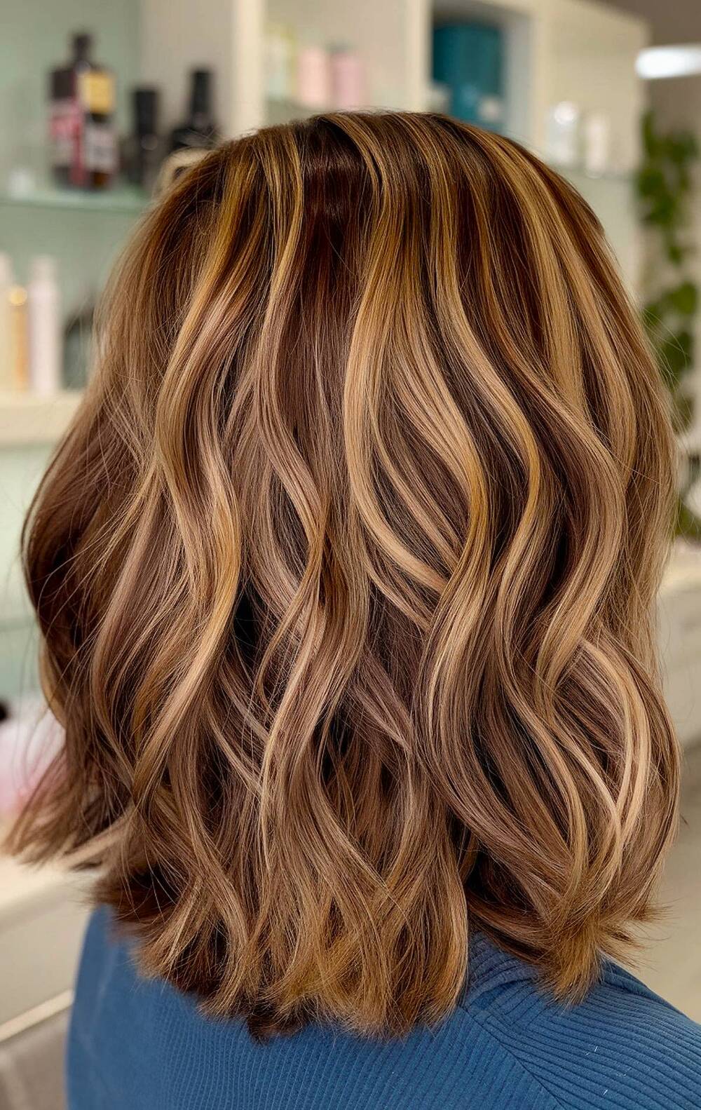 30+ Stunning Shoulder-Length Hairstyles You Need to Try This 2025