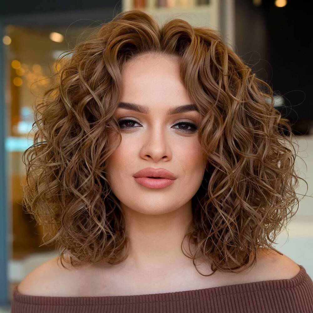 30+ Stunning Shoulder-Length Hairstyles You Need to Try This 2025