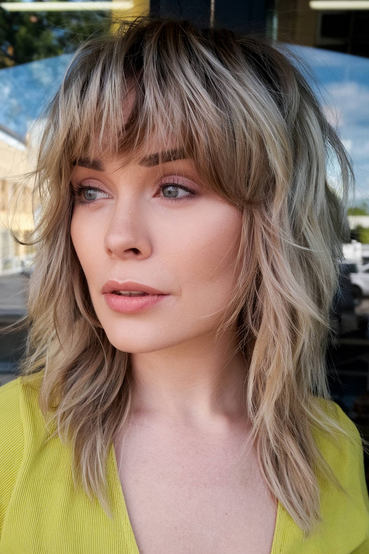 15+ Medium Shag Haircuts for a Dravish Aesthetic in 2025