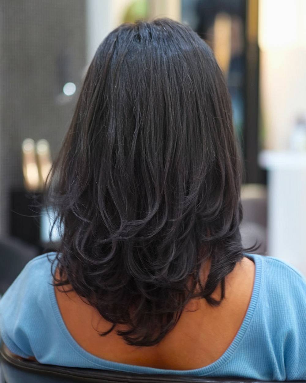 30+ Medium-Length Hair with Layers Trending in 2025