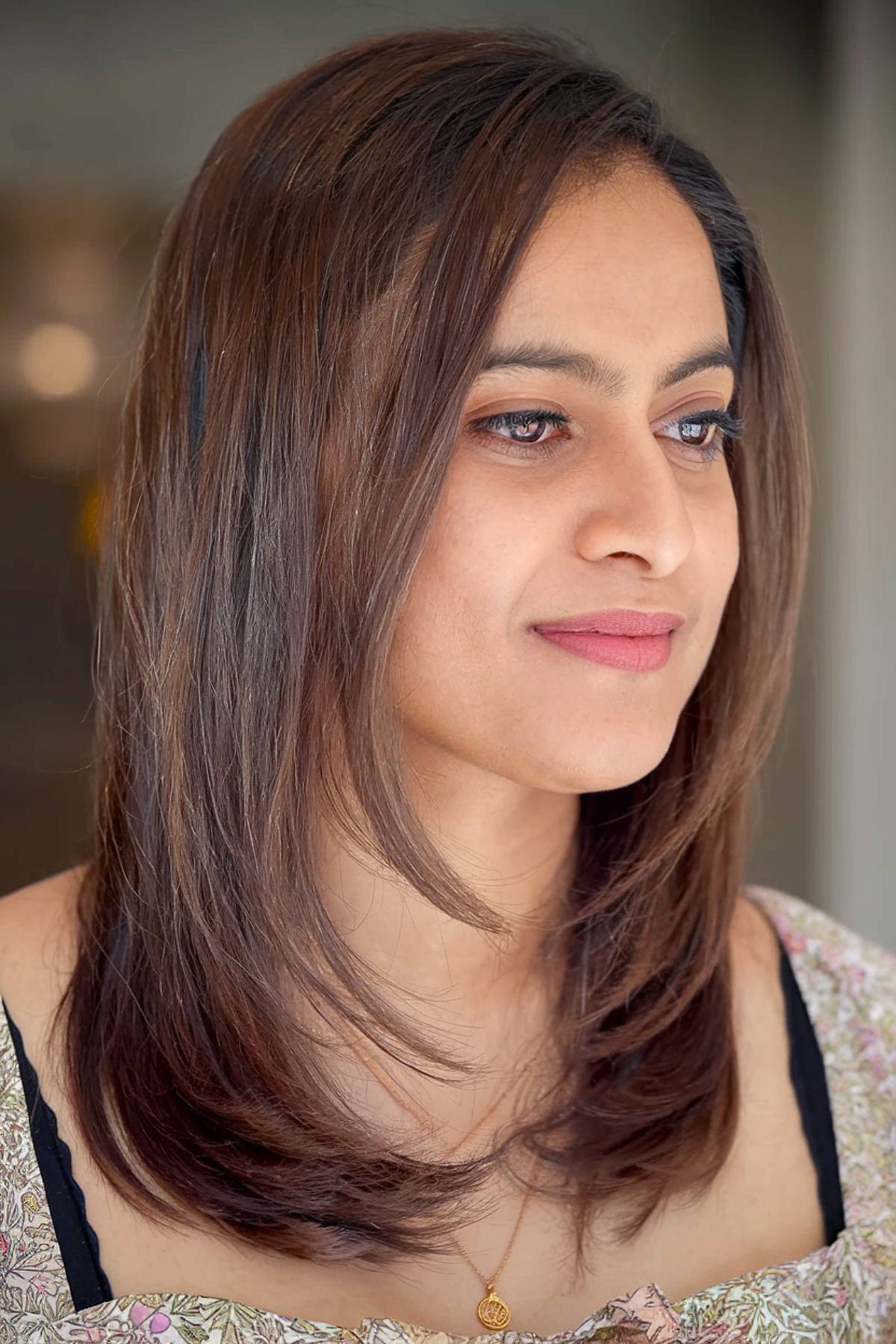 30+ Medium-Length Hair with Layers Trending in 2025