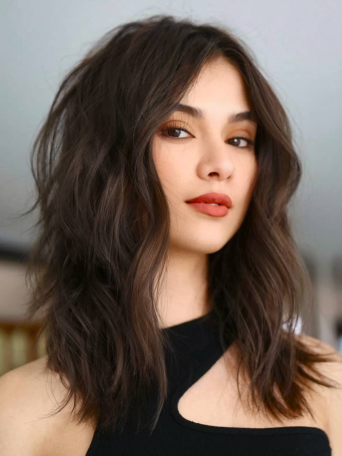 30+ Medium-Length Hair with Layers Trending in 2025
