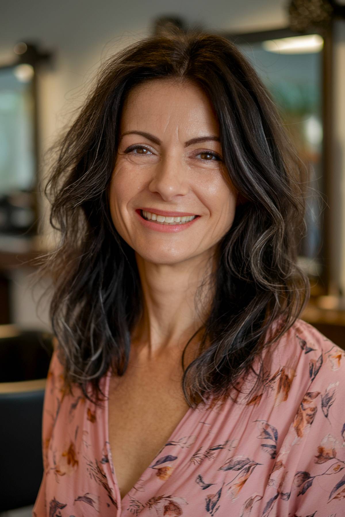 15+ Trendy Medium Shag Haircuts for Women Over 40 in 2025