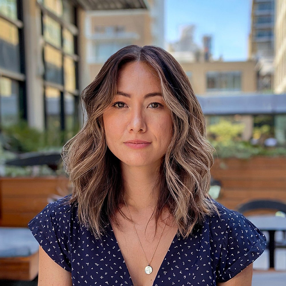 15+ Stylish Medium Hair Work Looks Women Are Copying in 2025