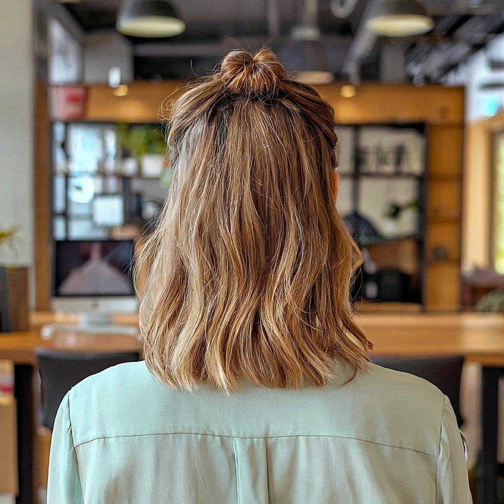 15+ Stylish Medium Hair Work Looks Women Are Copying in 2025