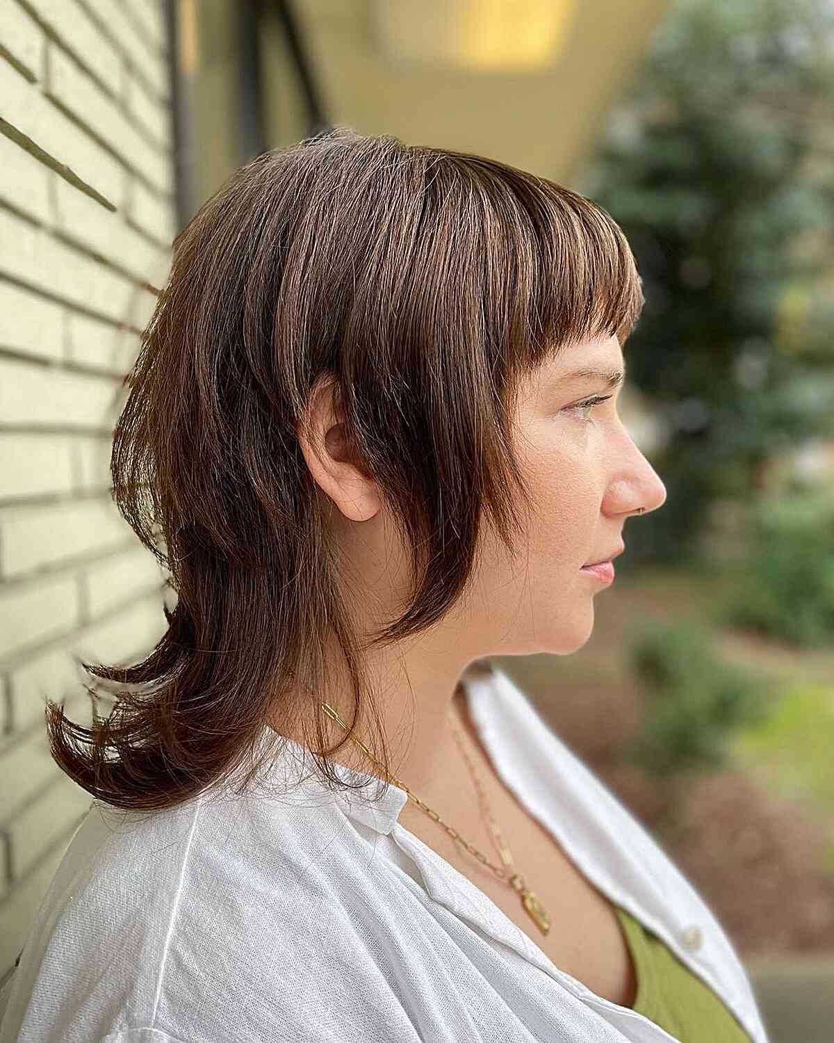 Top 50 Medium-Short Haircuts for Women Trending in 2025