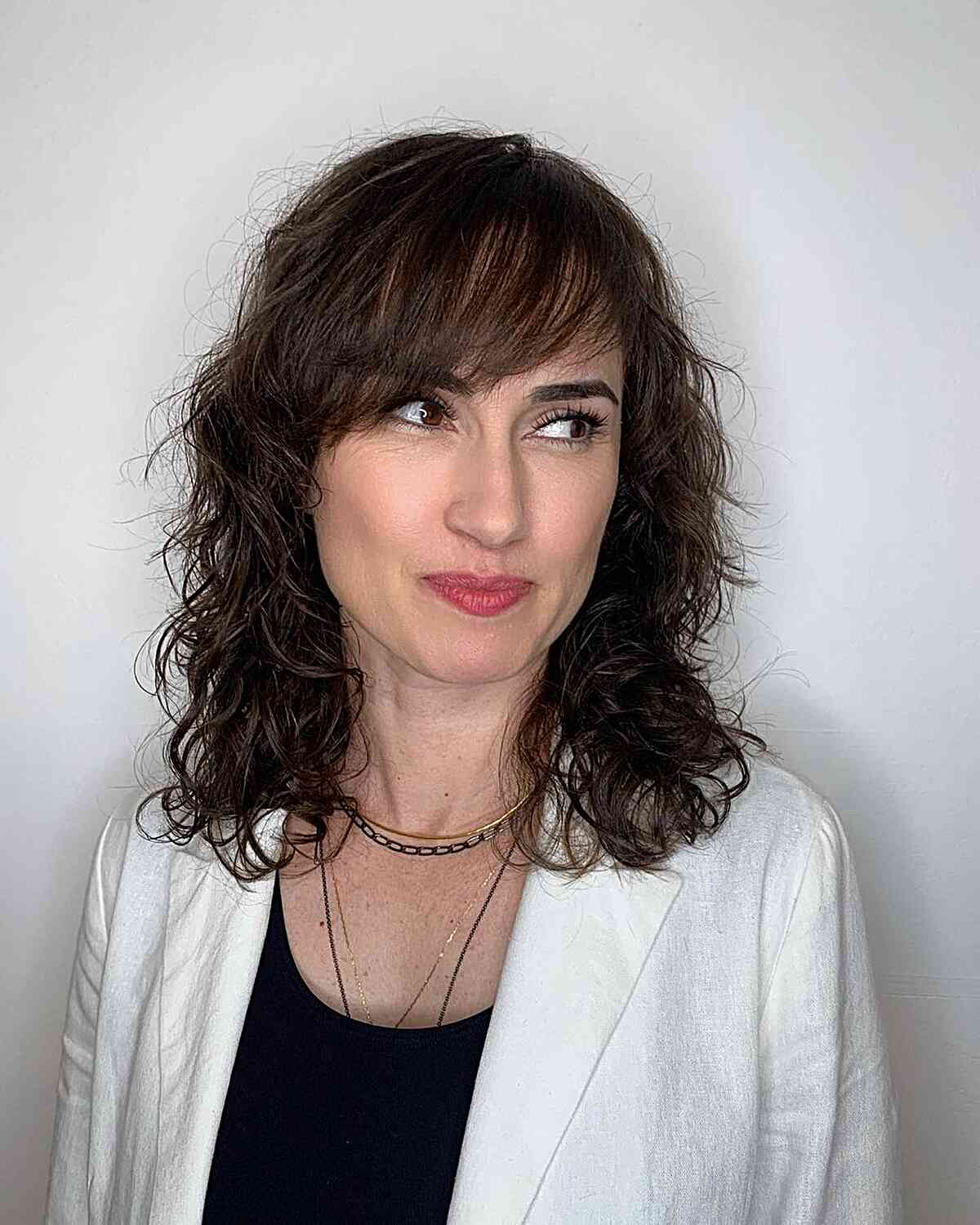 Top 50 Medium-Short Haircuts for Women Trending in 2025