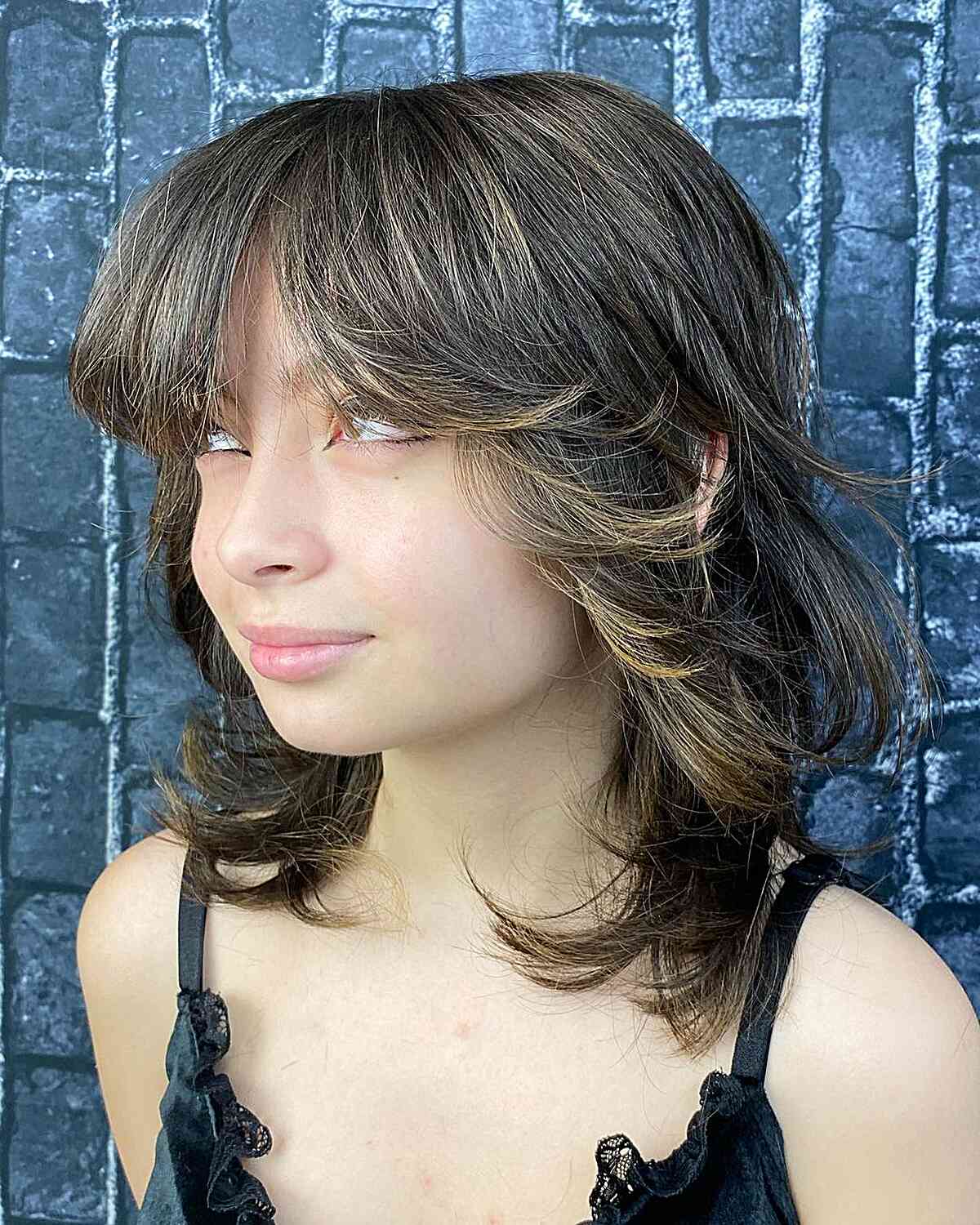 Top 50 Medium-Short Haircuts for Women Trending in 2025