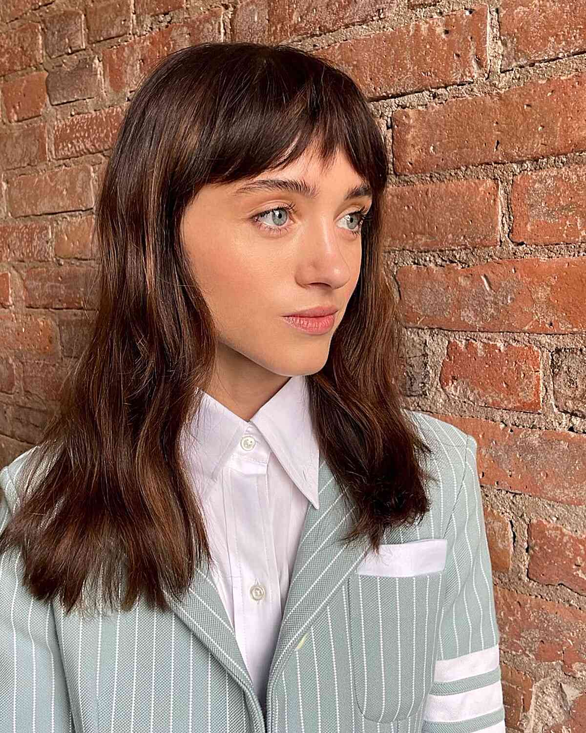 50 Best Medium Wavy Hairstyle Ideas of 2025