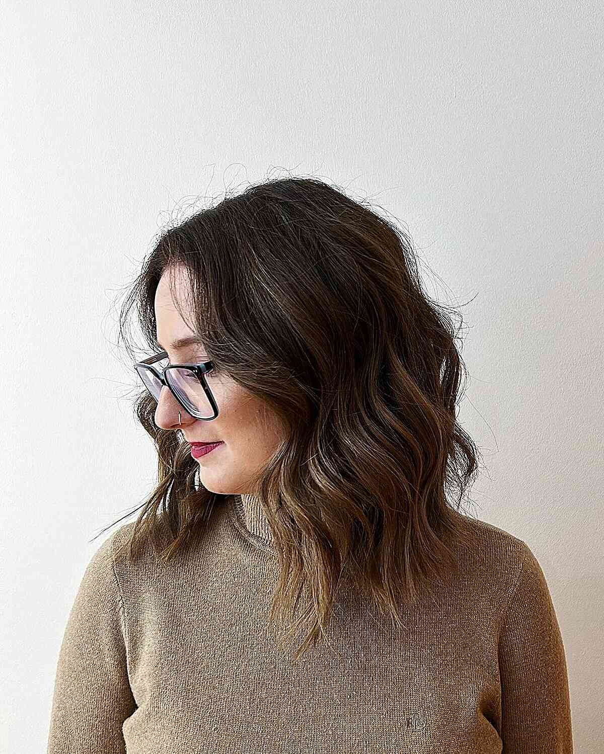 50 Best Medium Wavy Hairstyle Ideas of 2025