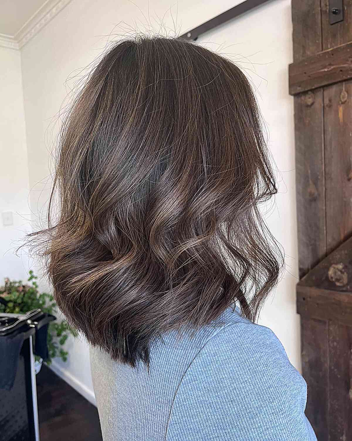 50 Best Medium Wavy Hairstyle Ideas of 2025