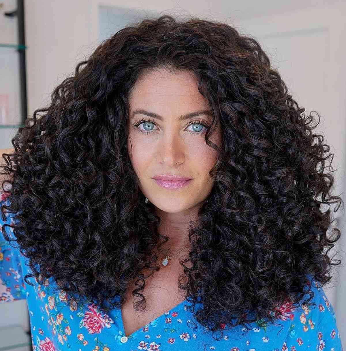 90 Best Medium-Length Hairstyles for Thick Hair to Feel Lighter