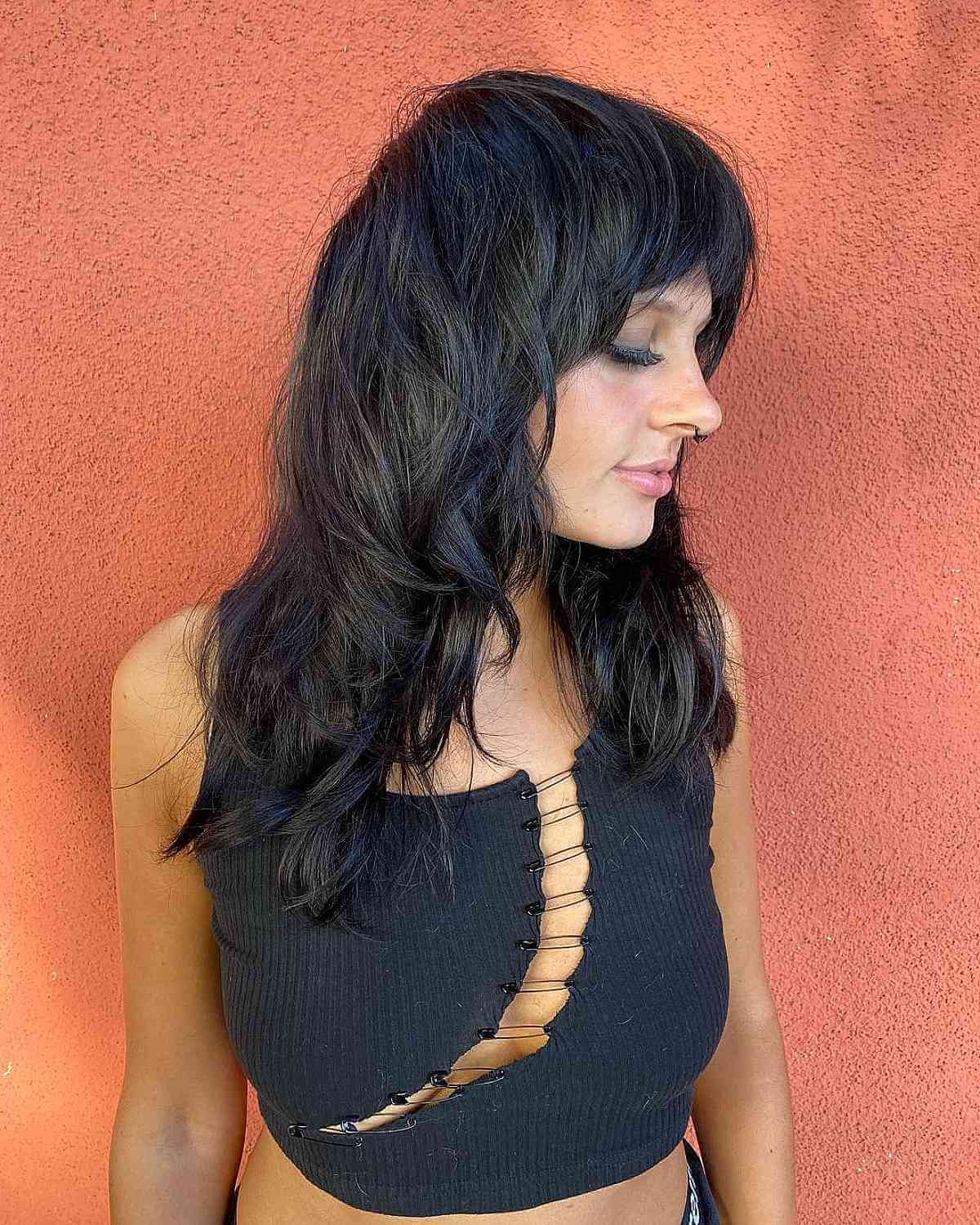 90 Best Medium-Length Hairstyles for Thick Hair to Feel Lighter