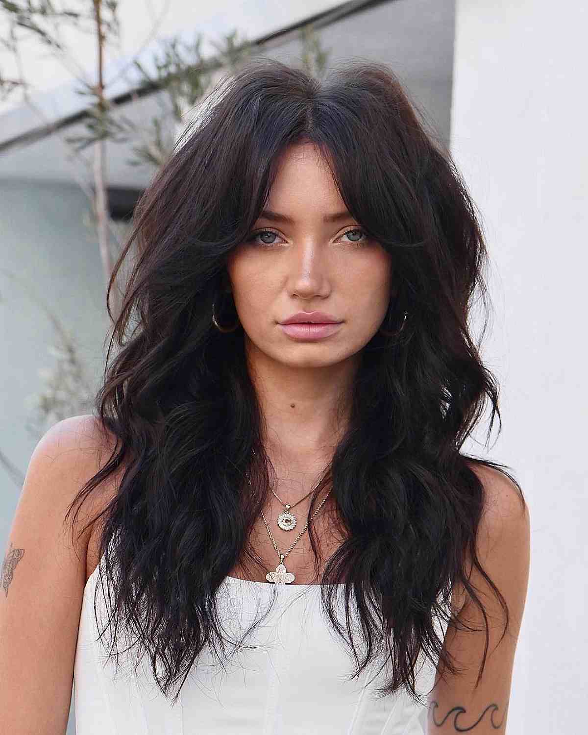 90 Best Medium-Length Hairstyles for Thick Hair to Feel Lighter