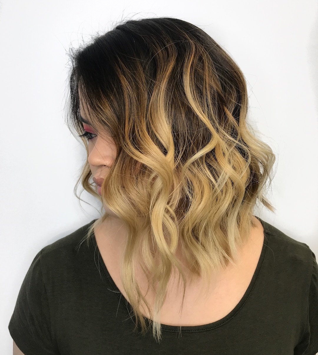 90 Best Medium-Length Hairstyles for Thick Hair to Feel Lighter