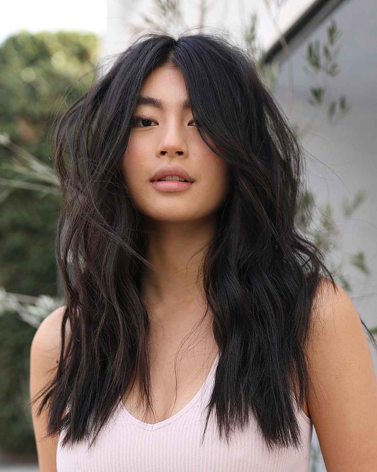 90 Best Medium-Length Hairstyles for Thick Hair to Feel Lighter