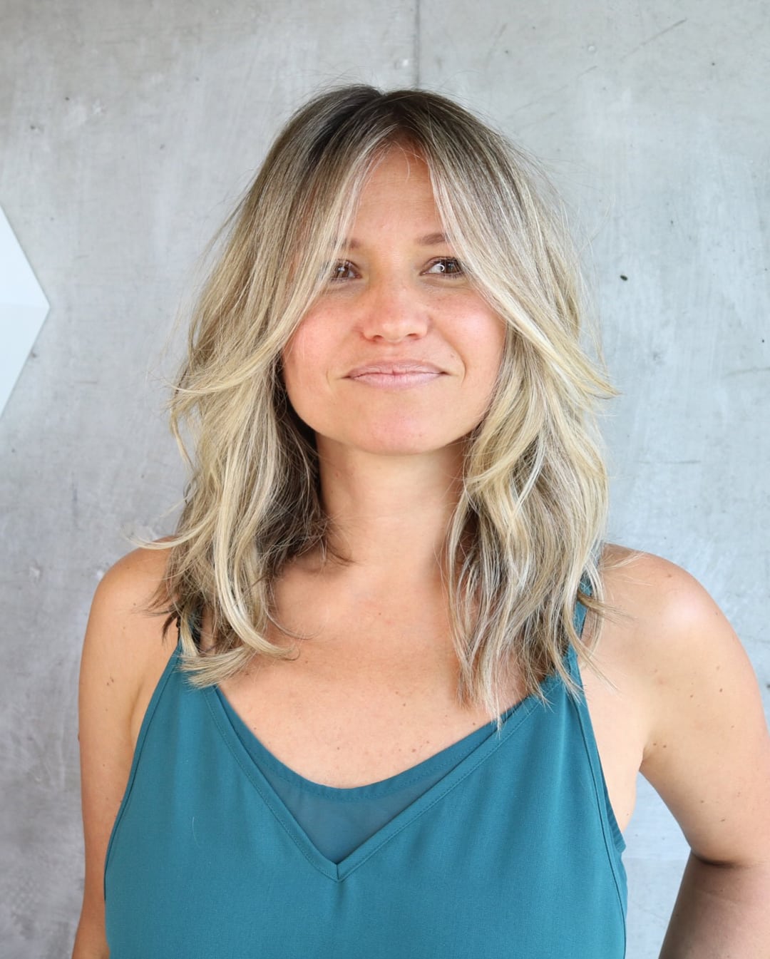 90 Best Medium-Length Hairstyles for Thick Hair to Feel Lighter
