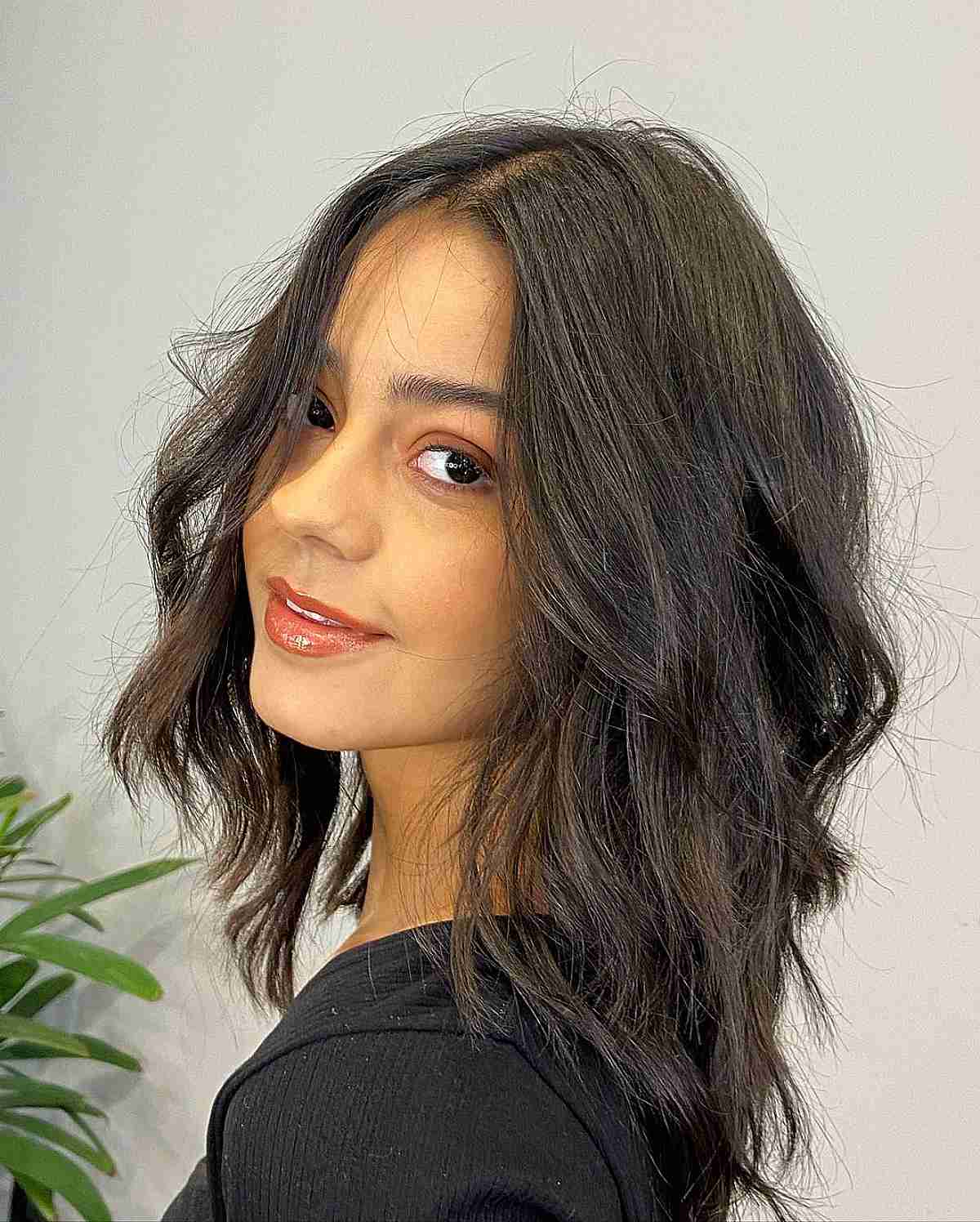 60 Medium-Length Hairstyles for Thin Hair to Look Fuller