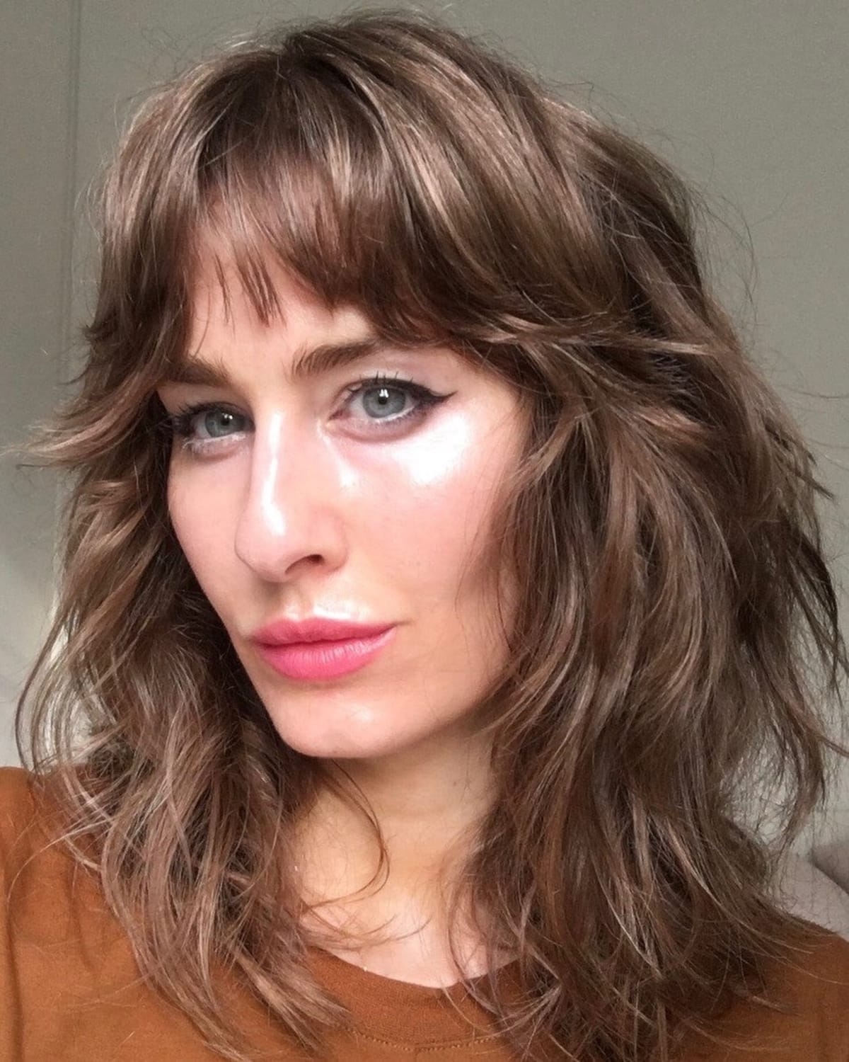 60 Medium-Length Hairstyles for Thin Hair to Look Fuller