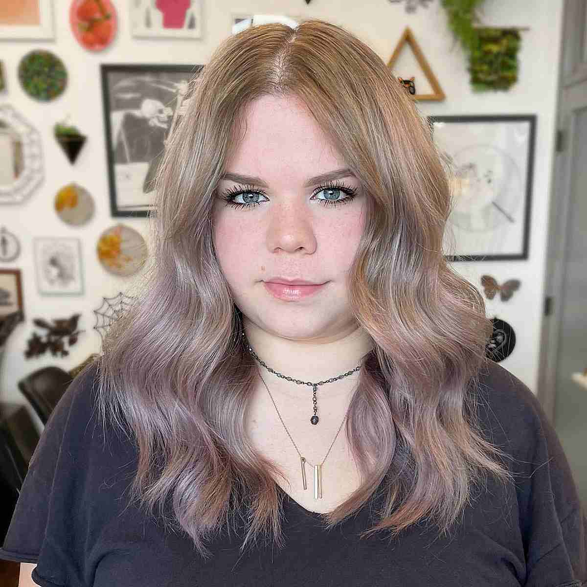 45 Flattering Medium Hairstyles for Round Faces in 2025