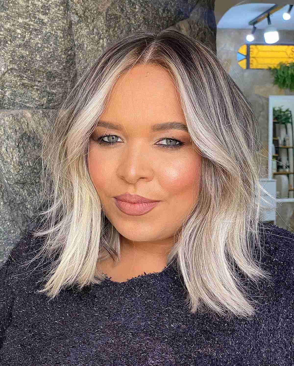 45 Flattering Medium Hairstyles for Round Faces in 2025