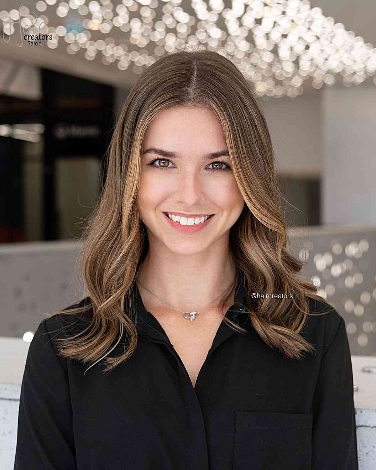 45 Flattering Medium Hairstyles for Round Faces in 2025