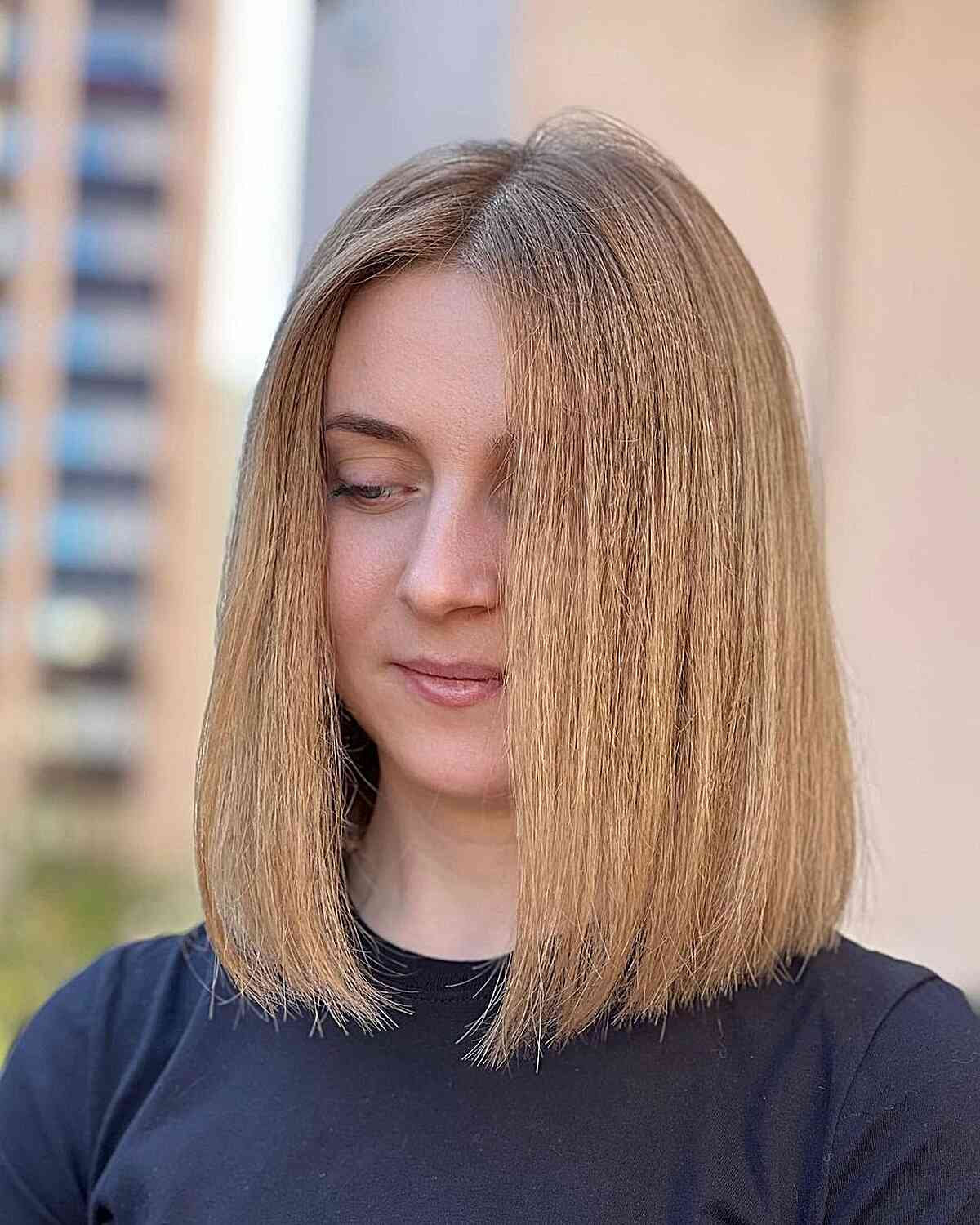 45 Flattering Medium Hairstyles for Round Faces in 2025