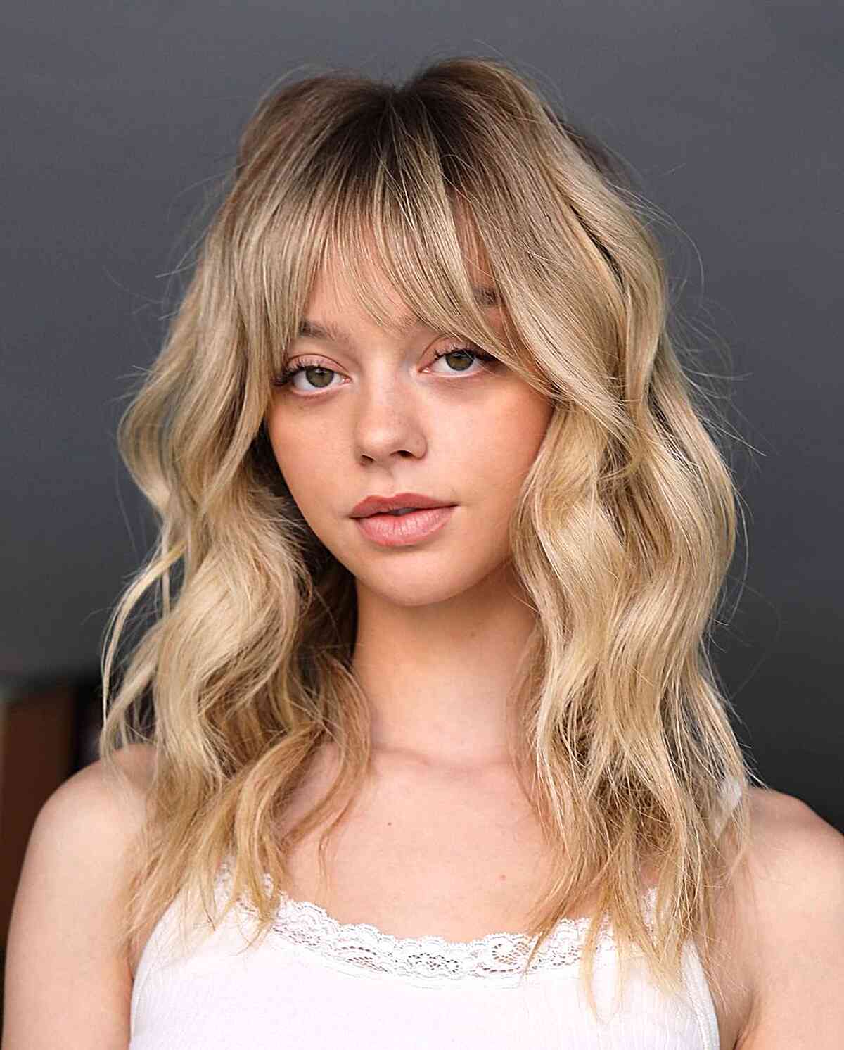 The Top 33 Medium Hairstyles For Oval Faces in 2025