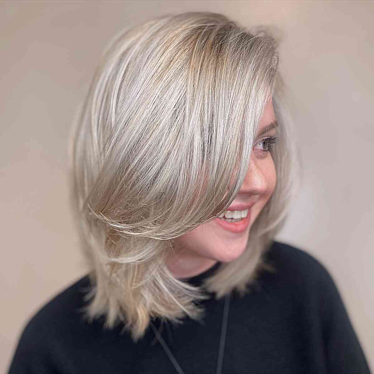 The Top 33 Medium Hairstyles For Oval Faces in 2025