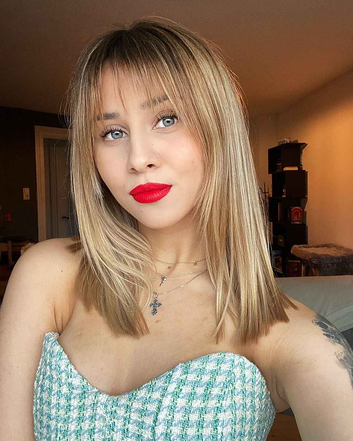 63 Best Medium-Length Hair with Bangs for An Instant Makeover