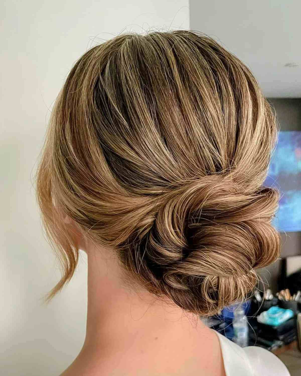 100+ Cute & Easy Shoulder-Length Haircuts for 2025