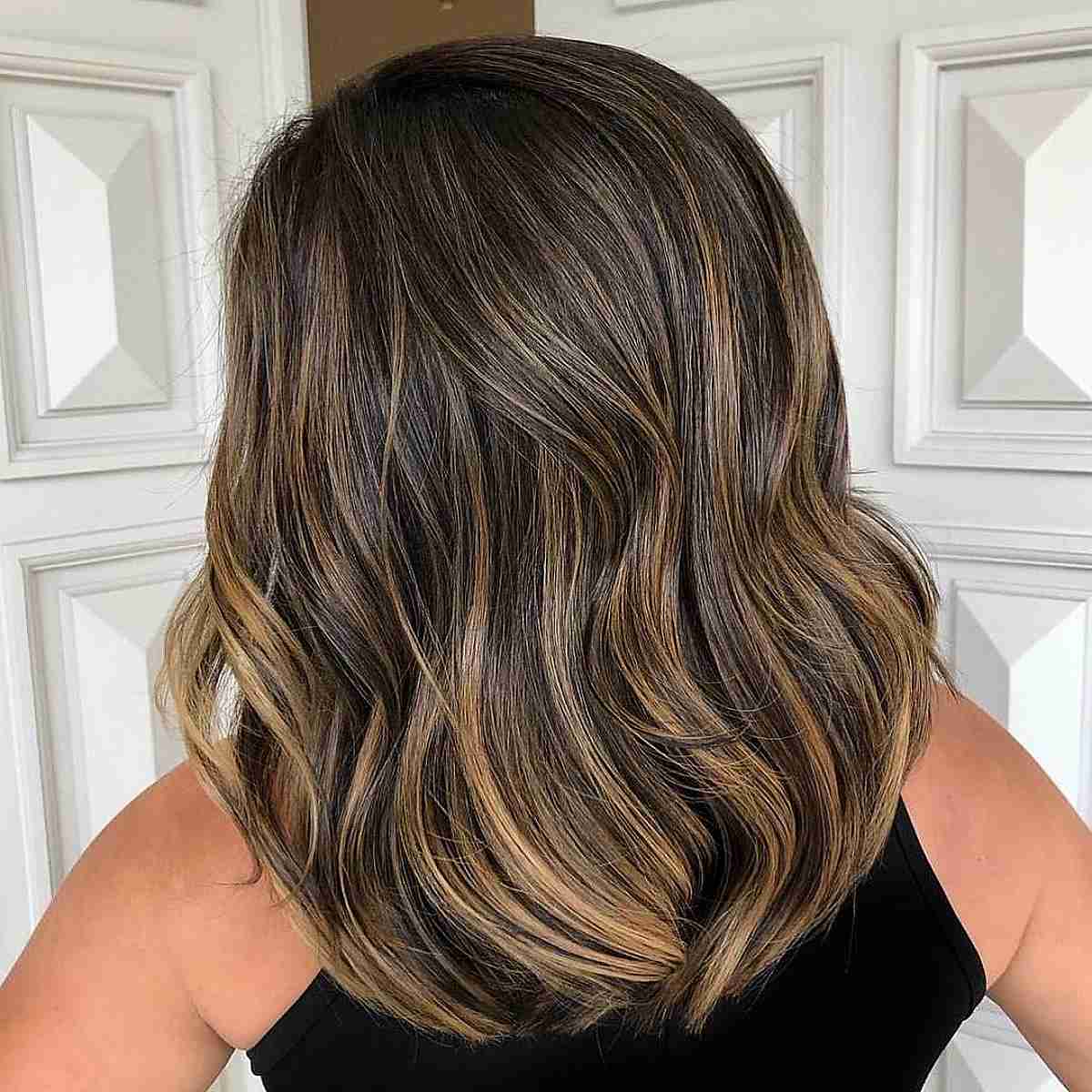 100+ Cute & Easy Shoulder-Length Haircuts for 2025