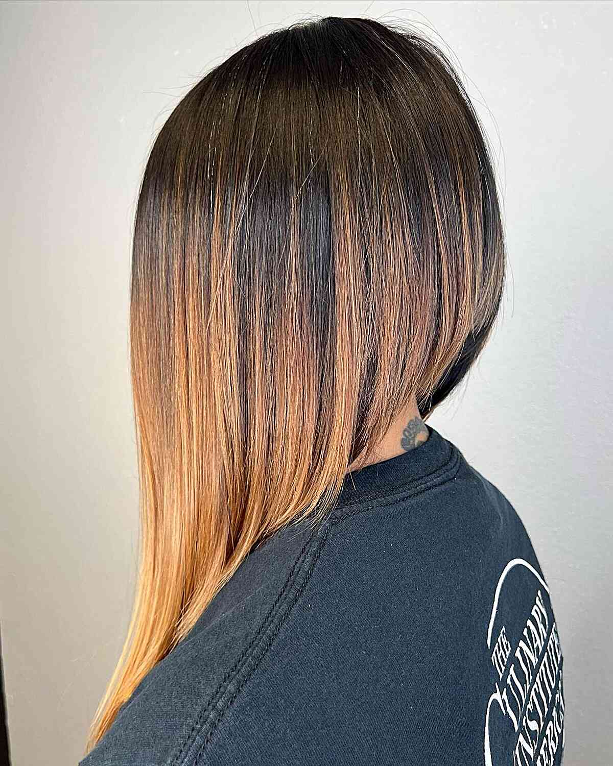 100+ Cute & Easy Shoulder-Length Haircuts for 2025
