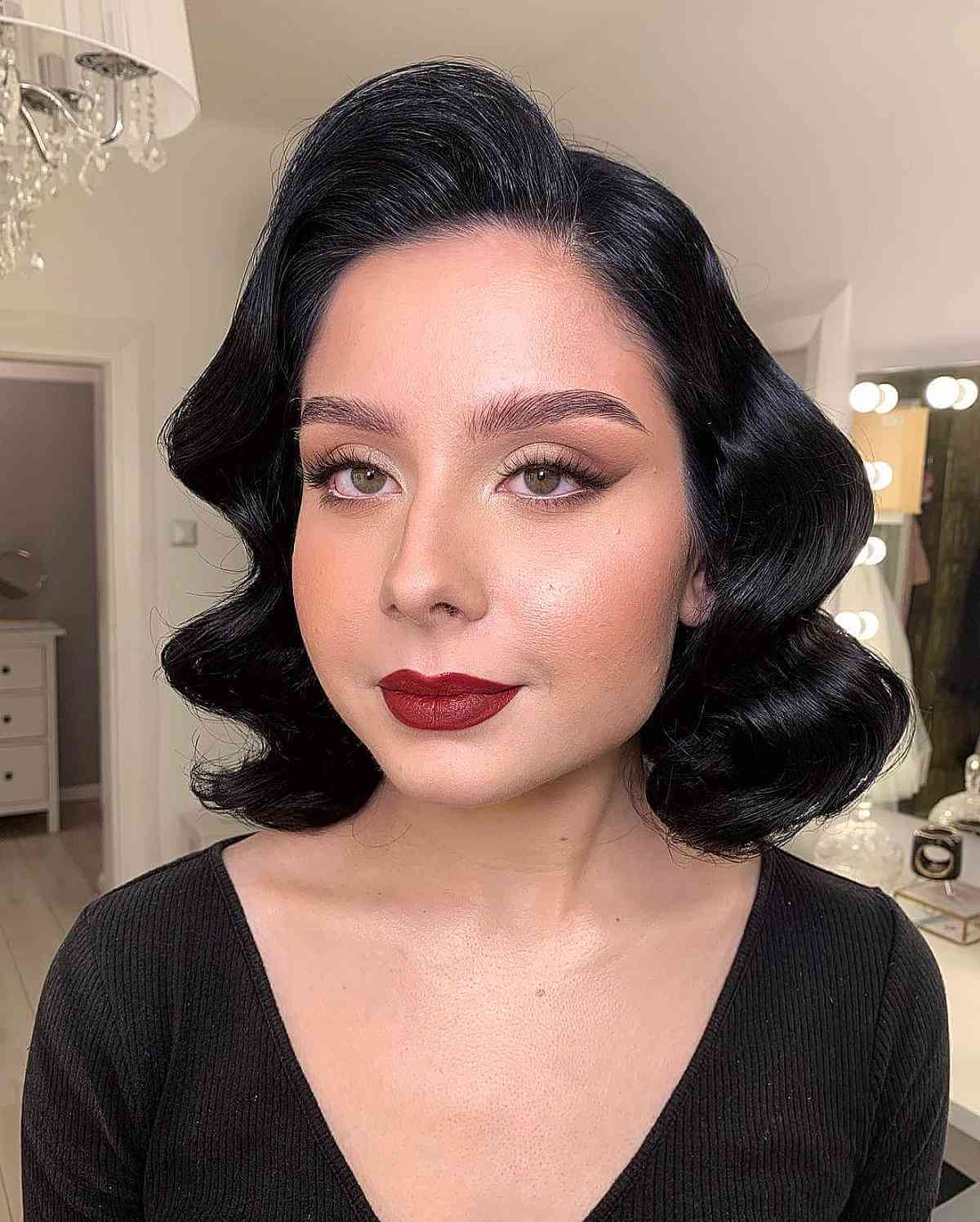 100+ Cute & Easy Shoulder-Length Haircuts for 2025