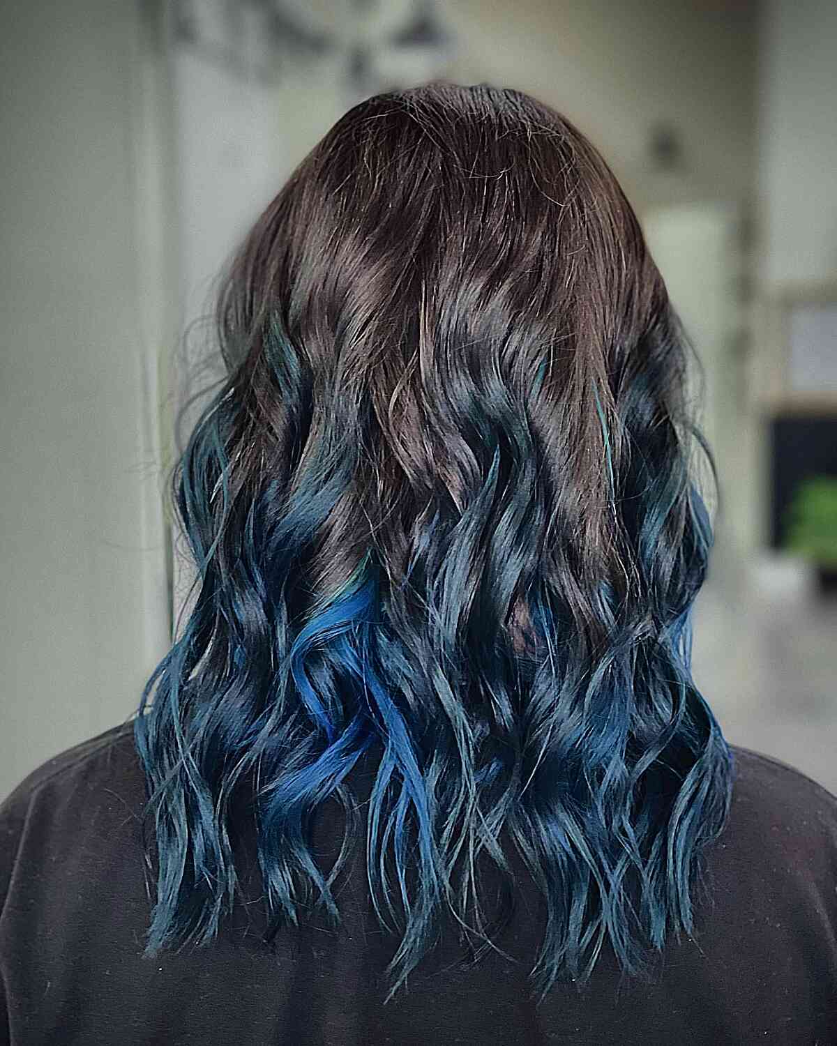 100+ Cute & Easy Shoulder-Length Haircuts for 2025