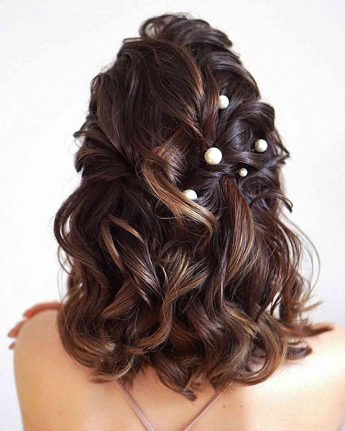 100+ Cute & Easy Shoulder-Length Haircuts for 2025