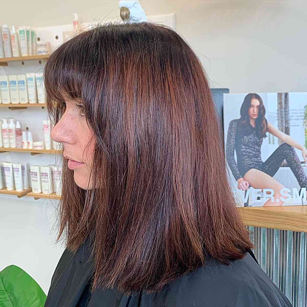 100+ Cute & Easy Shoulder-Length Haircuts for 2025