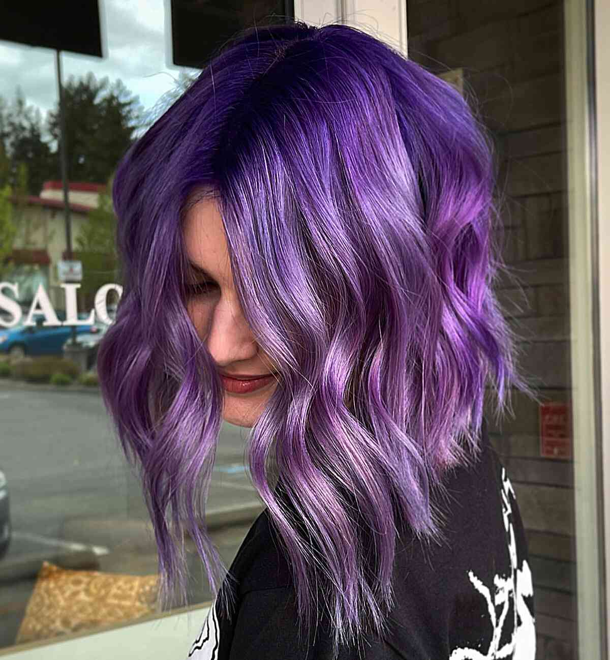100+ Cute & Easy Shoulder-Length Haircuts for 2025