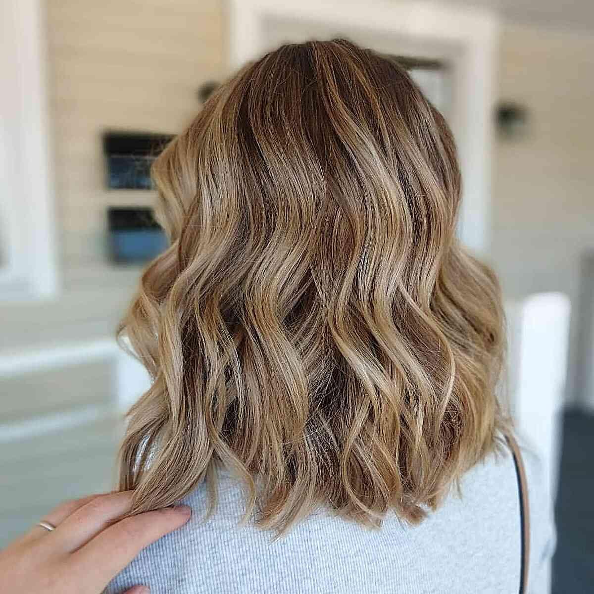 100+ Cute & Easy Shoulder-Length Haircuts for 2025