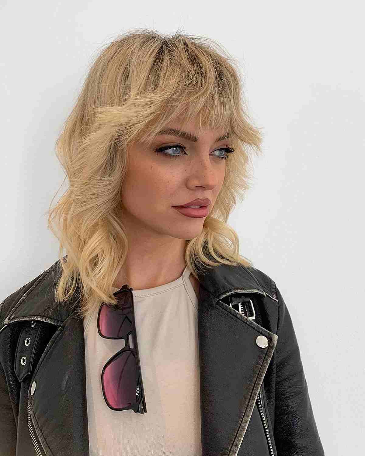 100+ Cute & Easy Shoulder-Length Haircuts for 2025