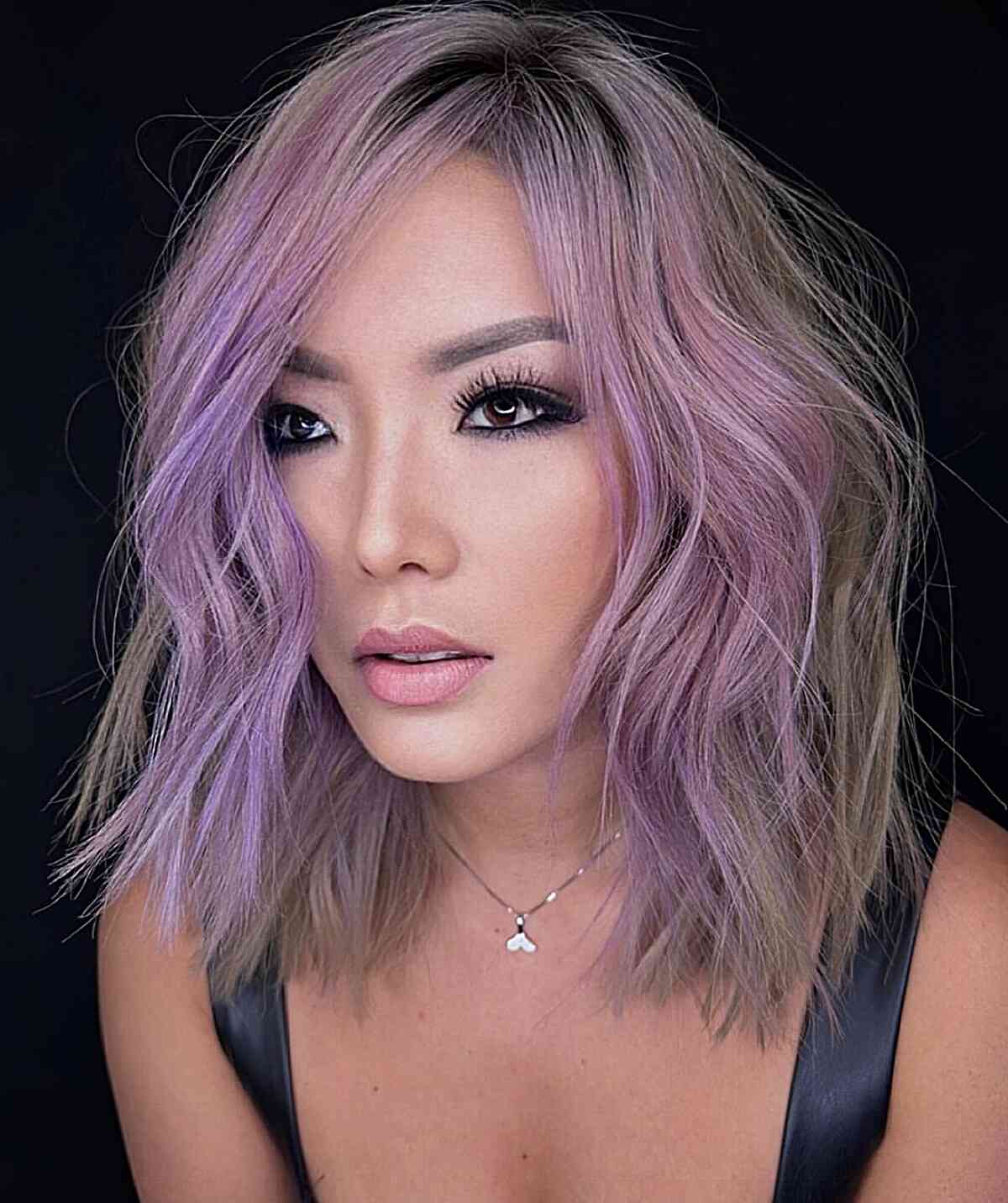 100+ Cute & Easy Shoulder-Length Haircuts for 2025