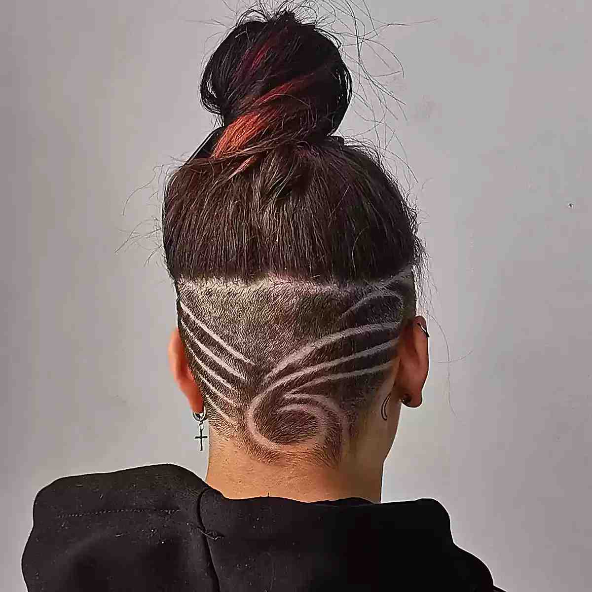 100+ Cute & Easy Shoulder-Length Haircuts for 2025