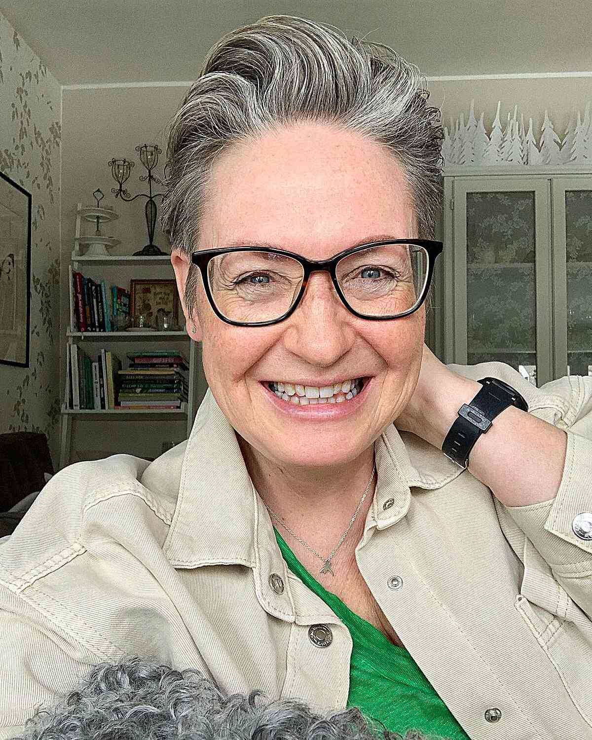 32 Perfect Pixie Cuts for Women Over 60 With Glasses