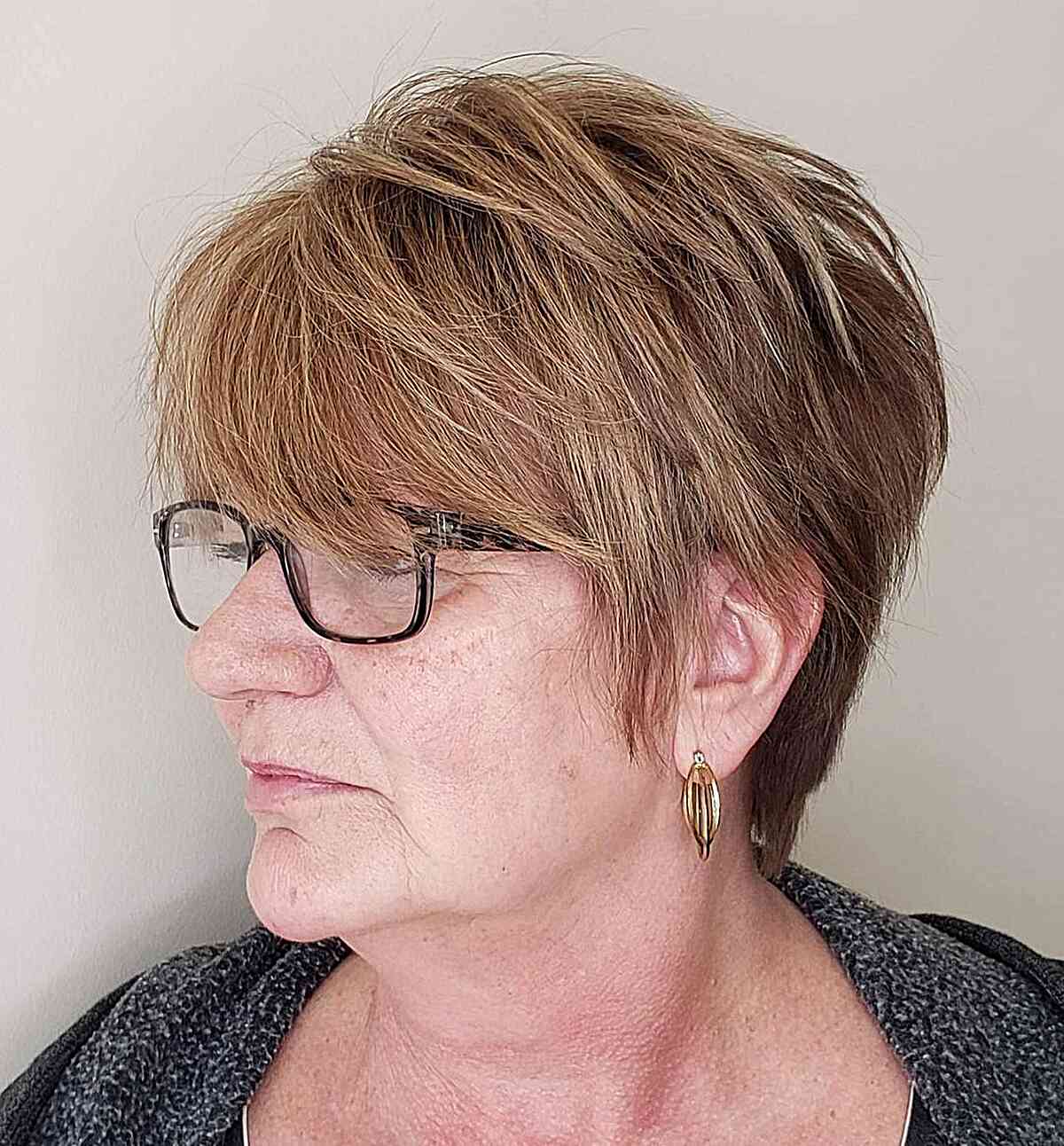 32 Perfect Pixie Cuts for Women Over 60 With Glasses