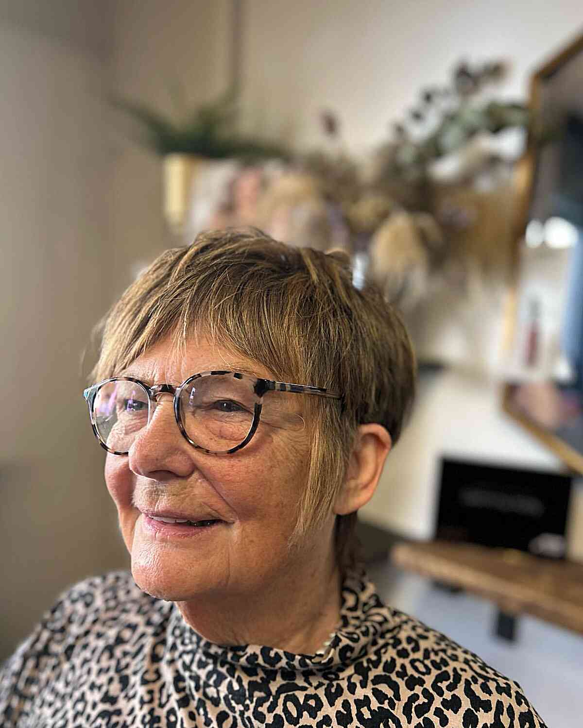 32 Perfect Pixie Cuts for Women Over 60 With Glasses