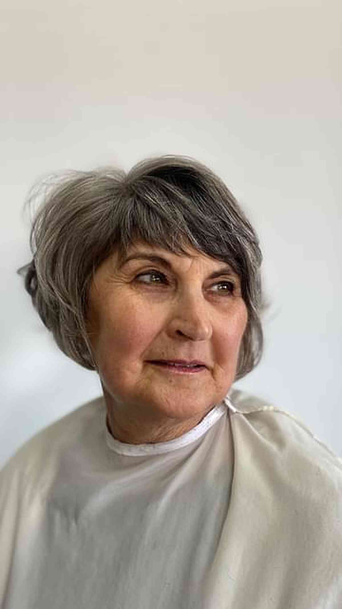 38 Gorgeous Short Hairstyles for Women In Their 60s with Grey Hair